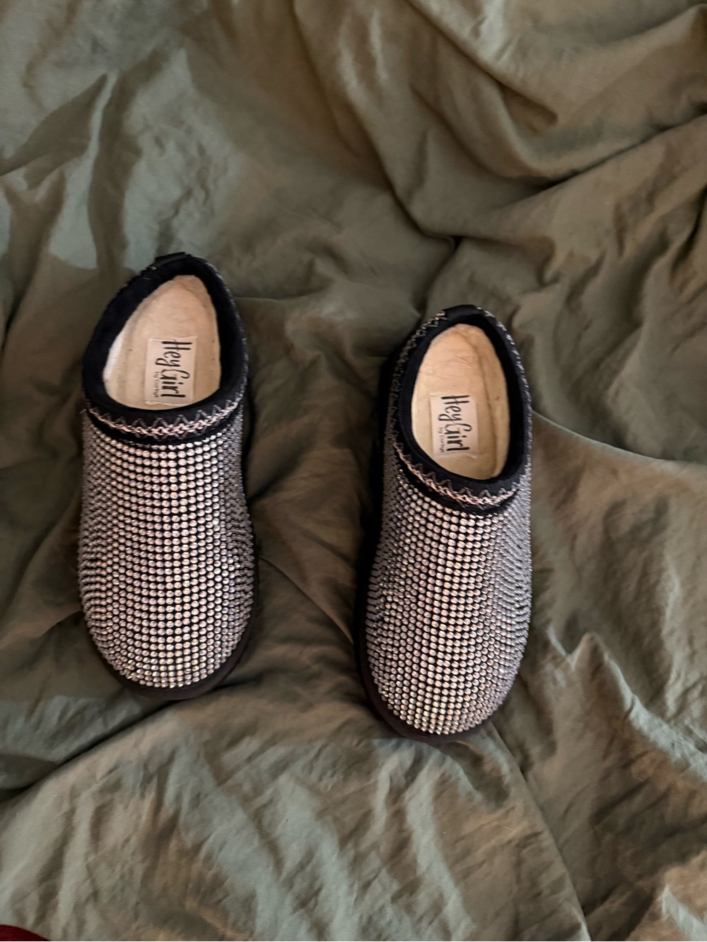 Hey Girl women’s Black & Silver Rhinestone Slip-On Slippers